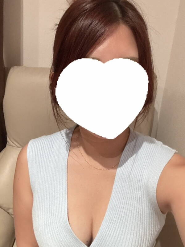 あやな